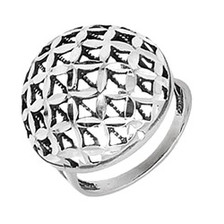 Кольцо из серебра с алмазной огранкой родированное