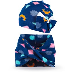 Комплект шарф и шапка для девочки Фигуры
